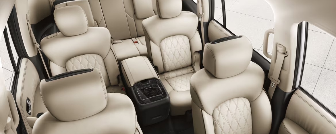 Intérieur spacieux et luxueux du Nissan Armada 2024.